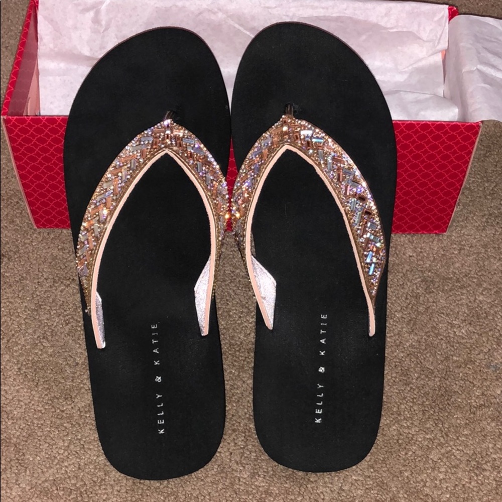 BRAND NEW Kelly & Katie Sandals